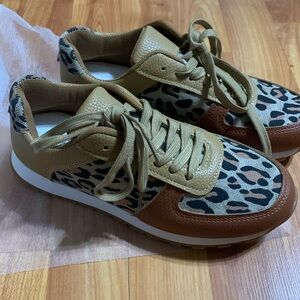 Leopard Sneakers size 7.5 Brand New